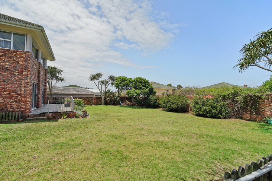 4 Bedroom Property for Sale in Kidds Beach Eastern Cape